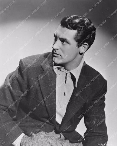 handsome portrait of Cary Grant from Paramount era days 711-01
