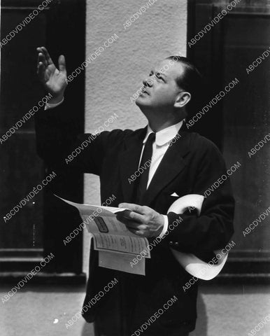 Alan Dinehart checking for rain 769-26