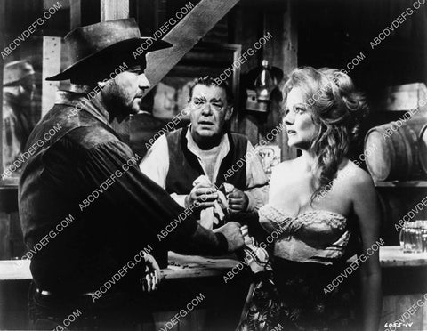 Aldo Ray Lon Chaney Jr Arlene Golonka film Welcome to Hard Times 1979-20