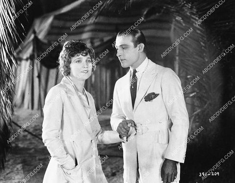 Agnes Ayres Rudolph Valentino silent film The Sheik 6485-04