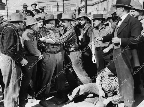 Alan Hale and cast film Valley of the Giants 7837-12