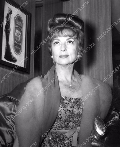 Agnes Moorehead out for the evening 8b20-1760