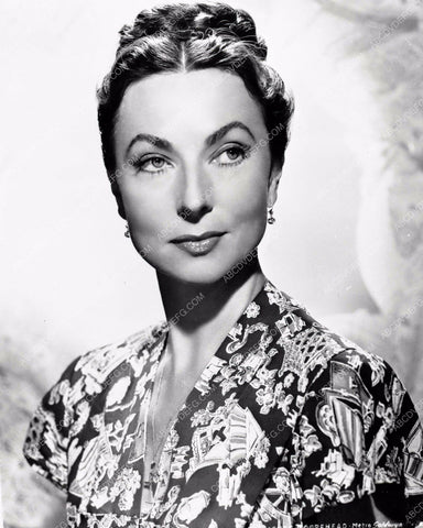 Agnes Moorehead portrait 8b20-1782