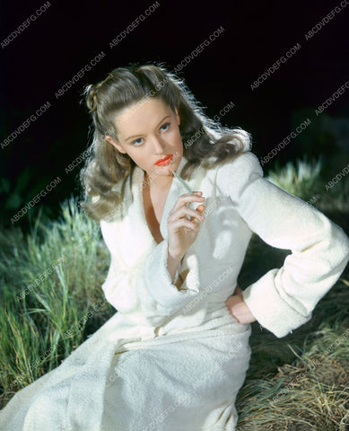 Alexis Smith portrait 8b20-1866