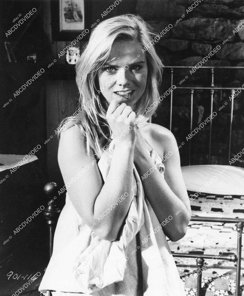 Crp 04102 1968 Sexy And Naked Brooke Bundy Behind A Towel Film Firecre