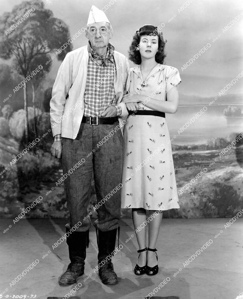 crp-05312 1944 Slim Summerville, Mary Treen film Swing in the Saddle  crp-05312