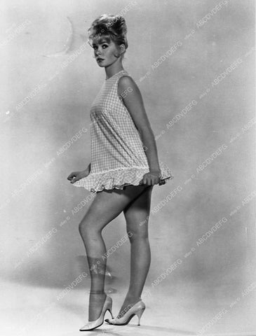 sexy Joey Heatherton pulling down her short lingerie nighty 410-07 - 0410-007