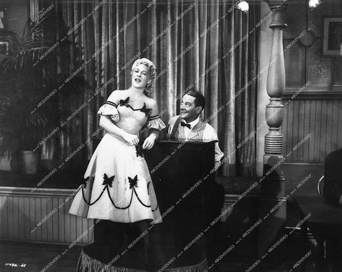 Betty Hutton, Donald Kerr - 1952 film Somebody Loves Me - 0430-008