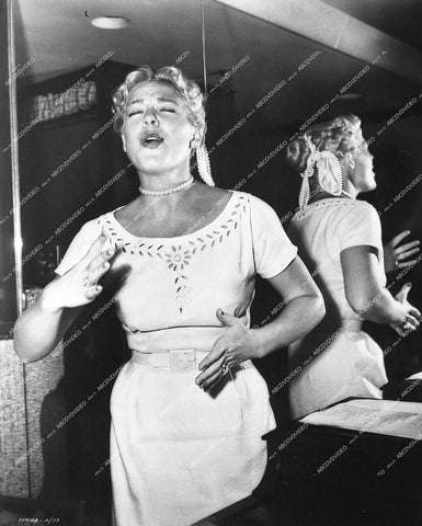 Betty Hutton behind the scenes music rehearsel - 1952 film Somebody Loves Me - 0430-011