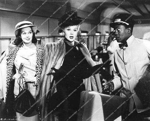 Rosalind Russell, Adele Jergens, Willie Best - 1945 film She Wouldn't Say Yes - 0432-008