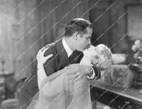 Alice Terry, Antonio Moreno - 1926 silent film MARE NOSTRUM - 0435-006