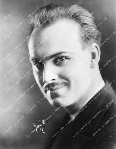 Gavin Gordon portrait - 0435-028