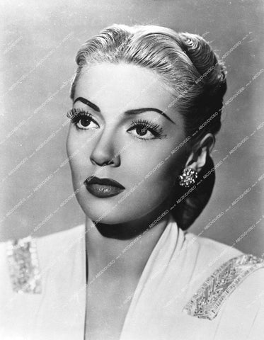 lovely Lana Turner portrait - 0440-012