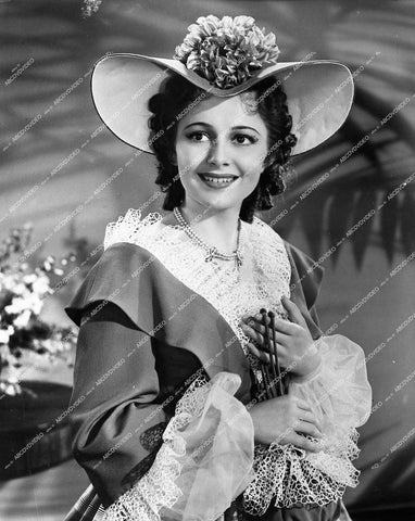 Olivia de Havilland portrait - 0440-023