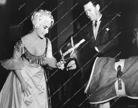 director Curtis Bernhardt maybe, a donkey & Elizabeth Taylor behind the scenes - 1954 film Beau Brummell - 0445-016