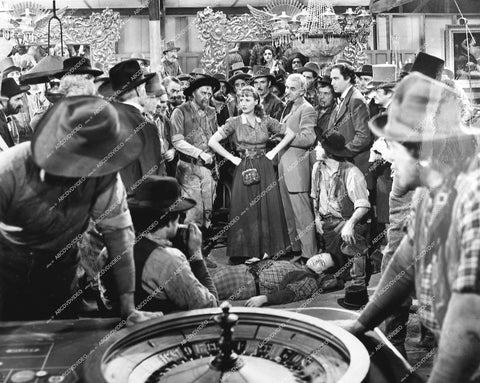 Barbara Stanwyck, Lynn Overman - 1939 film Union Pacific - 0448-003