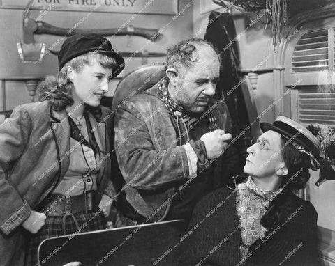 Barbara Stanwyck, Akim Tamiroff, Nora Cecil - 1939 film Union Pacific - 0448-007