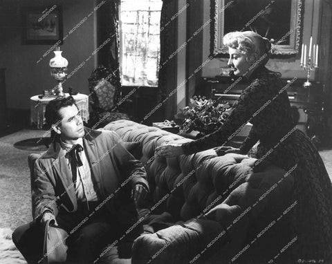 Barbara Stanwyck, Glenn Ford - 1955 film The Violent Men - 0448-019