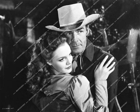Dorothy Hart, Randolph Scott - 1947 film Gunfighters - 0448-029