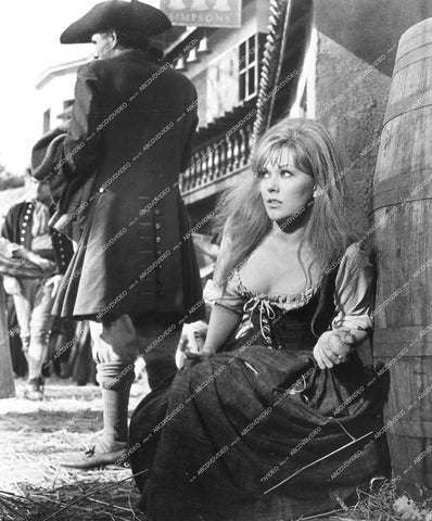 Kim Novak - 1965 film The Amorous Adventures of Moll Flowers - 0449-017