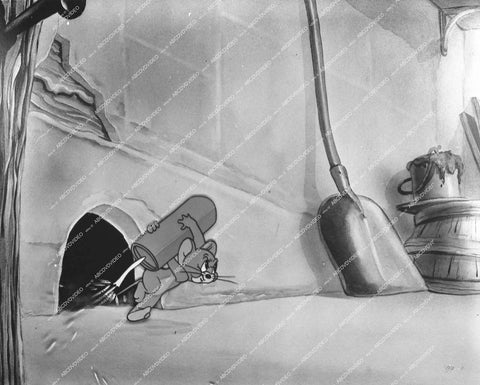 animated characters Tom & Jerry - 1943 cartoon film The Yankee Doodle Mouse - 0451-027