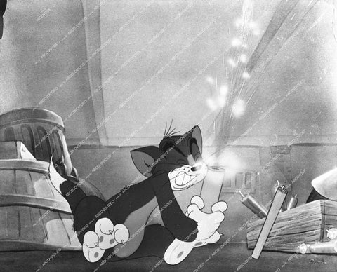 animated characters Tom & Jerry - 1943 cartoon film The Yankee Doodle Mouse - 0451-030