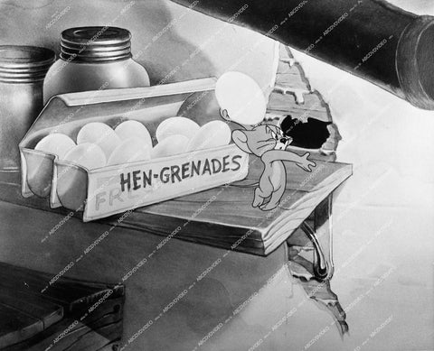 animated characters Tom & Jerry - 1943 cartoon film The Yankee Doodle Mouse - 0451-033