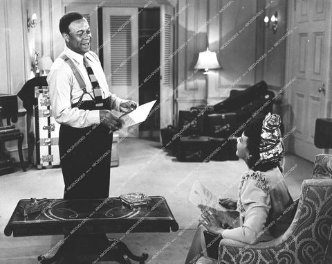 Eddie Rochester Anderson, Theresa Harris - 1943 film What's Buzzin' Cousin - 0459-012