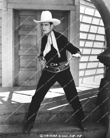 Charles Starrett - 1939 film Riders of Black River - 0459-016