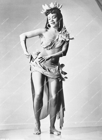 sexy dancer choreographer Katherine Dunham hikes up her skirt - unknown production - 0459-033