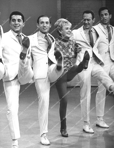 Alice Faye unknown TV appearance - 0460-008