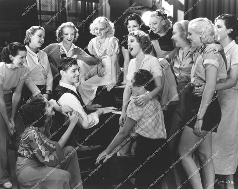 Clark Gable at the piano with all the lovely chorus girls - 1933 film Dancing Lady - 0461-012