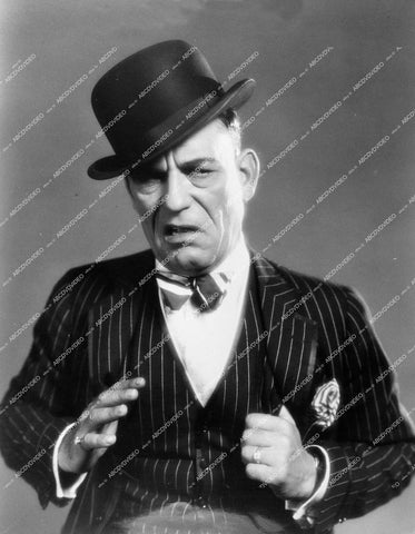 Lon Chaney Sr - 1928 silent film The Big City - 0462-011