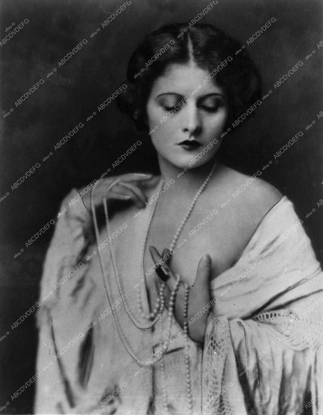 Evelyn Brent pre-code risque portrait 895-02 – ABCDVDVIDEO