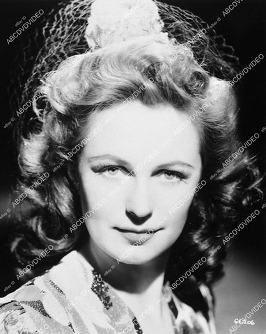 Geraldine Fitzgerald portrait - 11005-023