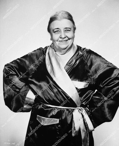 Jane Darwell portrait in boxing robe - 11007-023