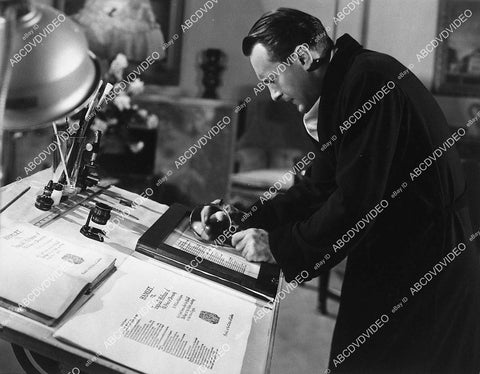 George Sanders film Quiet Please Murder - 11008-010