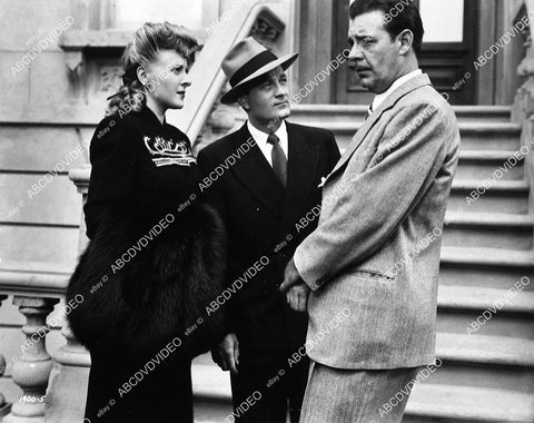 Evelyn Ankers, Milburn Stone, Lon Chaney Jr film The Frozen Ghost - 11009-027