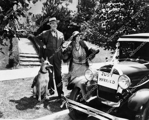 Harry Gribbon, Polly Moran, Flash the Dog silent film Honeymoon - 11009-032