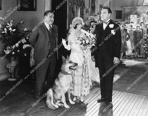 Bert Roach, Polly Moran, Harry Gribbon, Flash the Dog silent film Honeymoon - 11013-008