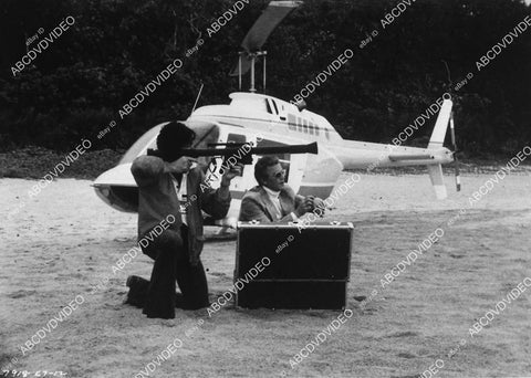 William Smith w the bazooka film Seven - 11013-011