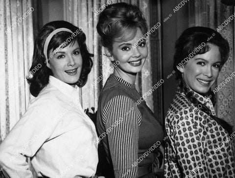 Linda Henning, Pat Woodell, Jeannine Riley TV Petticoat Junction - 11014-002