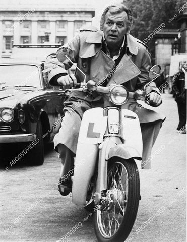 David Janssen on moped motor scooter - 11014-023