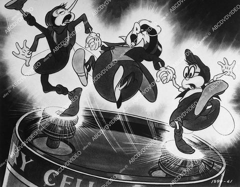 animated characters insects in Fleischer cartoon film Mr Bug Goes to Town - 11019-019