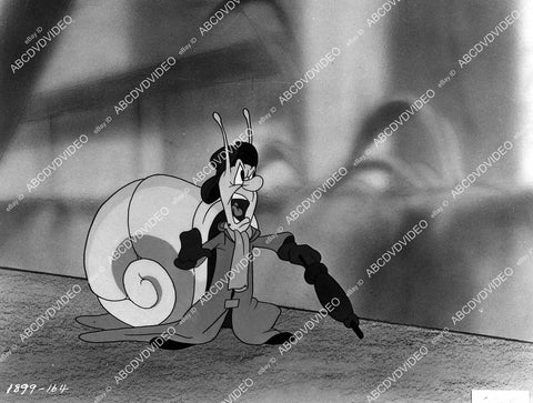animated characters insects in Fleischer cartoon film Mr Bug Goes to Town - 11019-024