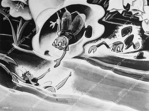 animated characters insects in Fleischer cartoon film Mr Bug Goes to Town - 11019-027