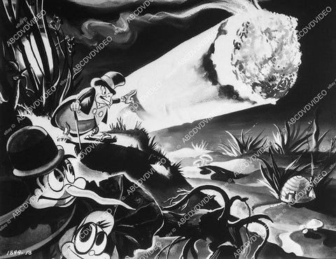 animated characters insects in Fleischer cartoon film Mr Bug Goes to Town - 11019-033