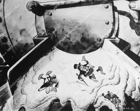 animated characters insects in Fleischer cartoon film Mr Bug Goes to Town - 11019-034