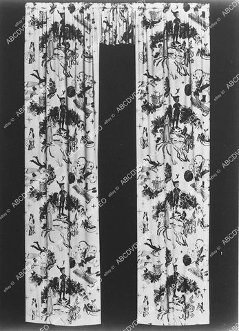 cool merchandise for Disney Animated Peter Pan curtains - 11021-016