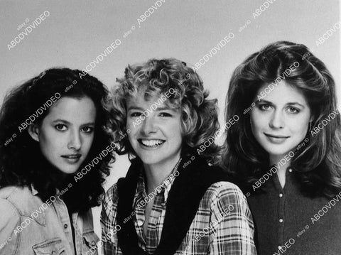 Mary Frann, Marilyn Jones, Linda Hamilton TVM King's Crossing - 11029-013